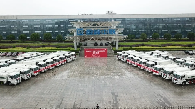 jiuyou.com九游环境批量环卫装备发往柬埔寨，助力“一带一路”建设